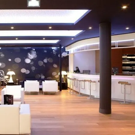 Centre 3*